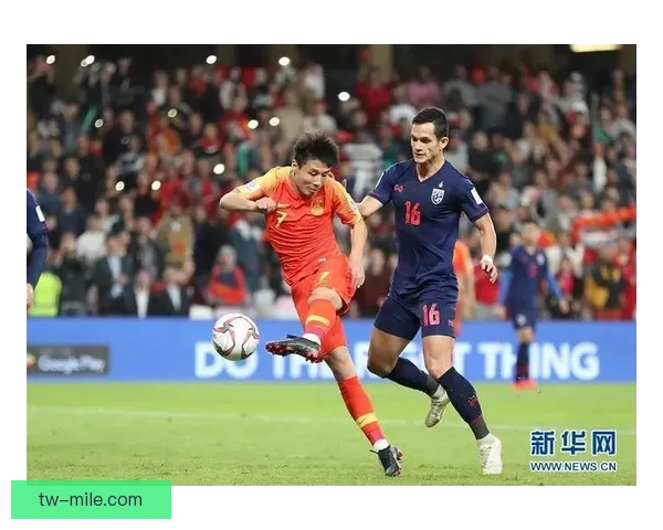 泰国国家队力压阿曼成功晋级亚洲杯十六强展现强大实力
